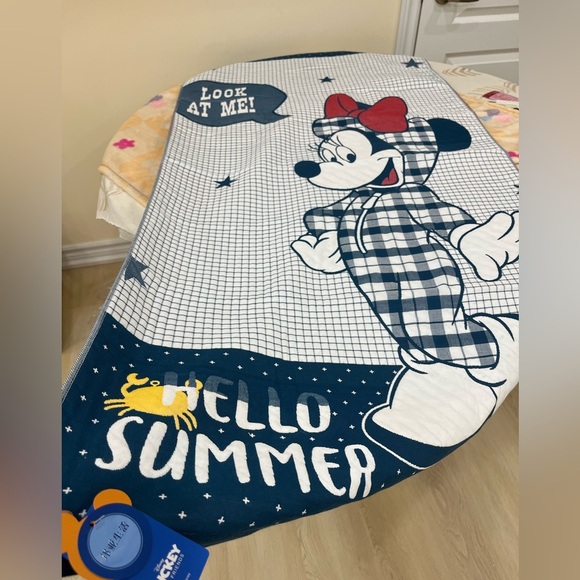 Disney Kids beach towl - Picture 4 of 6